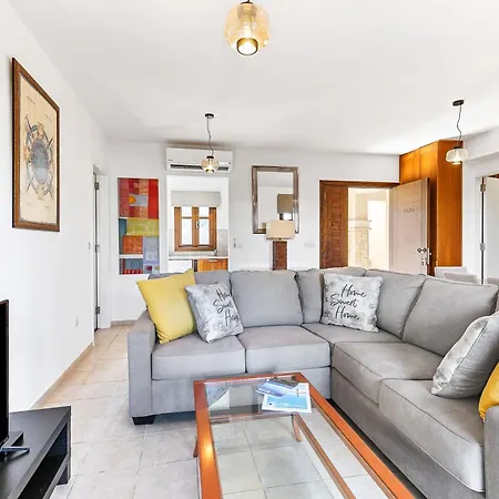 2 Bedroom Kalypso With Private Garden, Aphrodite Hills * Куклия