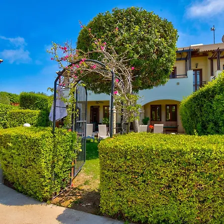 2 Bedroom Kalypso With Private Garden, Aphrodite Hills Lägenhet Kouklia