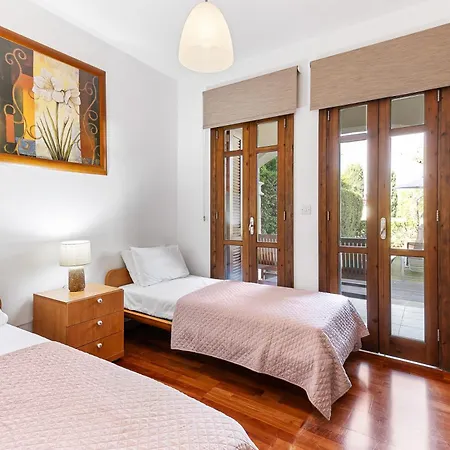 2 Bedroom Kalypso With Private Garden, Aphrodite Hills Lägenhet *