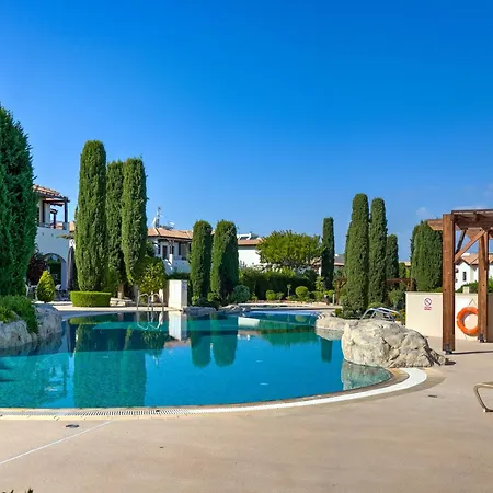 Appartement 2 Bedroom Kalypso With Private Garden, Aphrodite Hills Kouklia