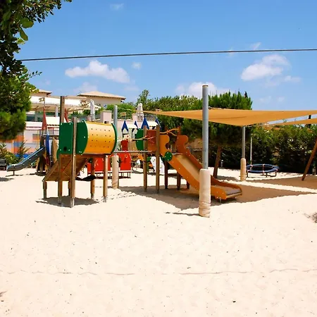 Apartmán 2 Bedroom Kalypso With Private Garden, Aphrodite Hills *
