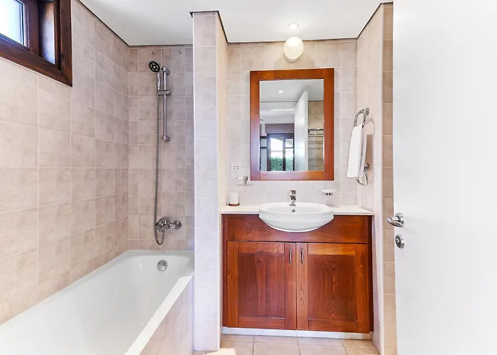 2 Bedroom Kalypso With Private Garden, Aphrodite Hills Apartamento Kouklia