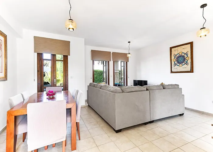 Apartment 2 Bedroom Kalypso With Private Garden, Aphrodite Hills