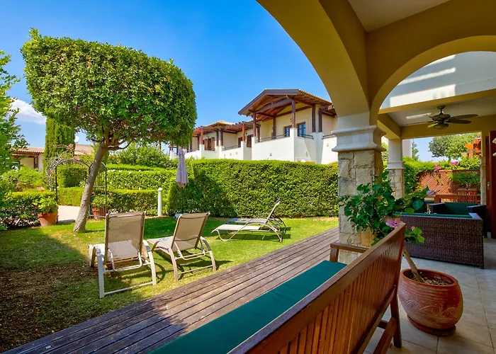 Apartment 2 Bedroom Kalypso With Private Garden, Aphrodite Hills Kouklia